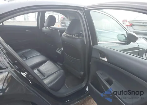 2011 Honda Accord 2.4 Se z USA, uszkodzony, nr VIN 1HGCP2F67BA059108